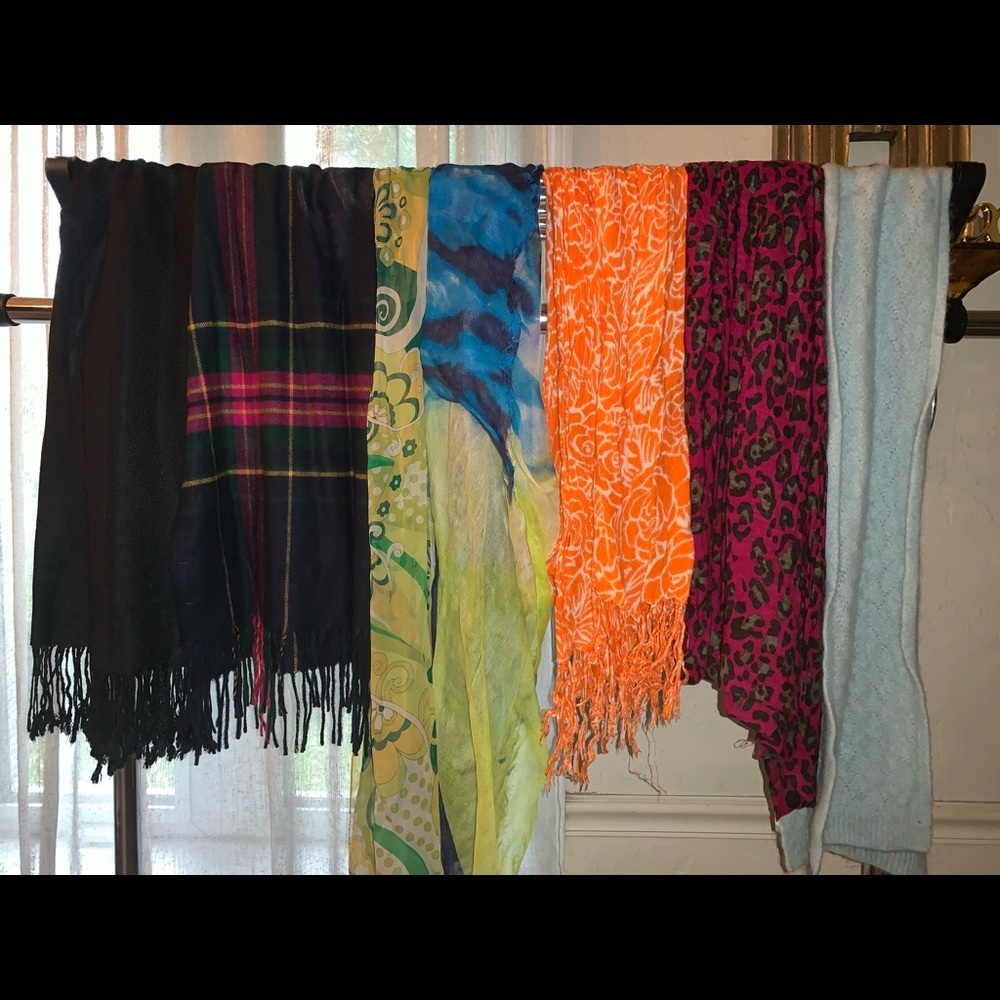 Multiple Scarfs